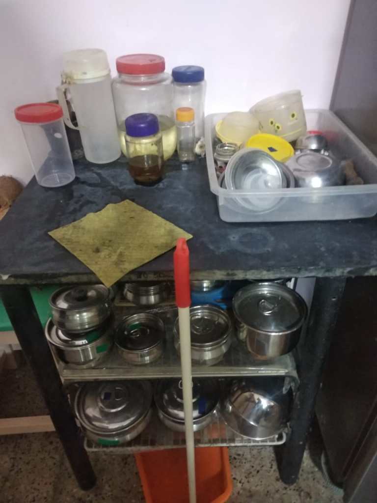 kitchen stainless steel containers. 
